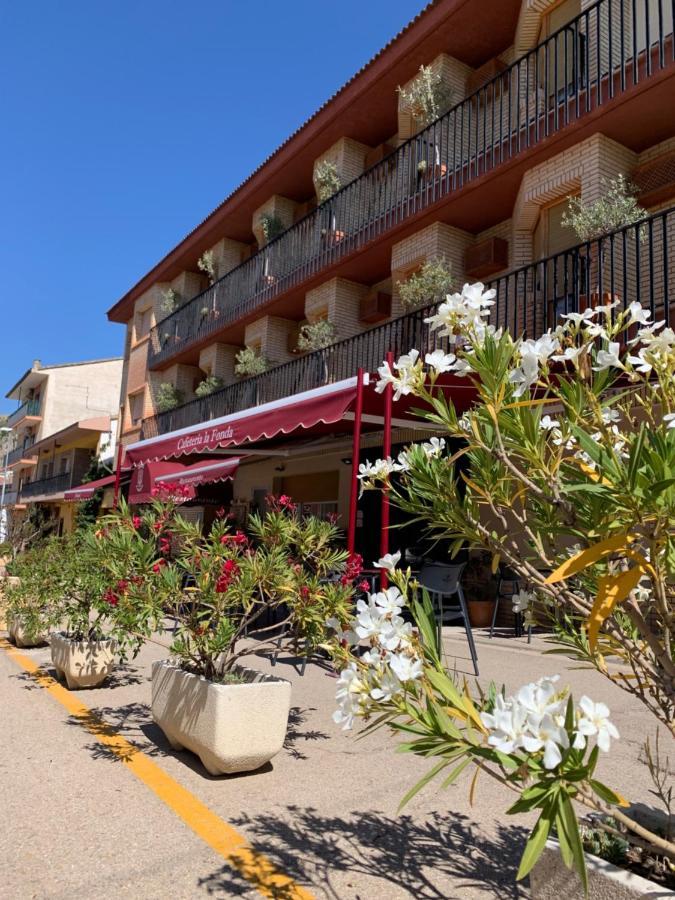 Hotel Castellote Exterior photo