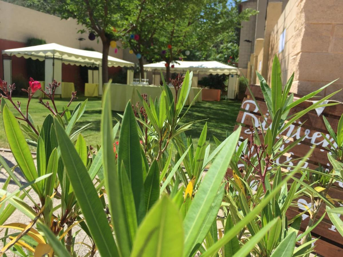 Hotel Castellote Exterior photo